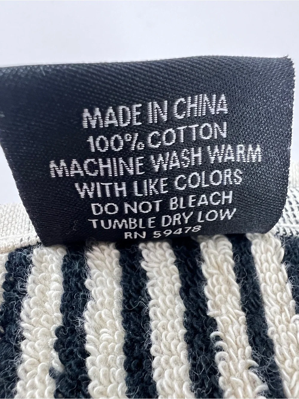 Tahari Home 2 Pc Bath Towel Set 100% Cotton Black and Cream Striped Soft NEW